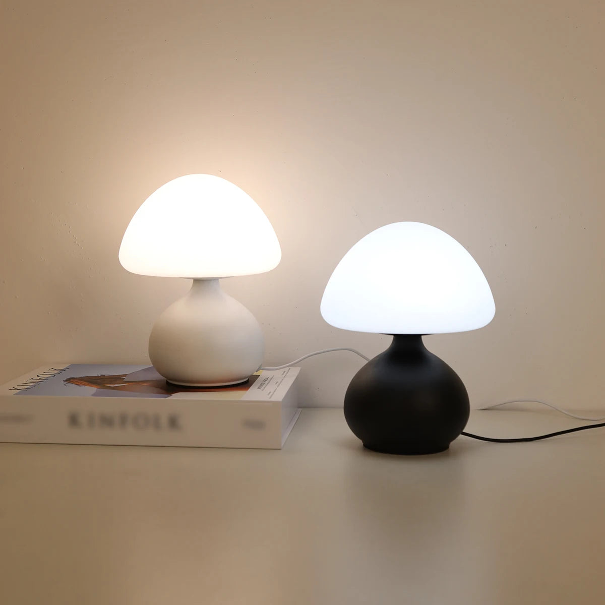 Lámpara Mushroom Moderna – Colección Iluminación de Mesa