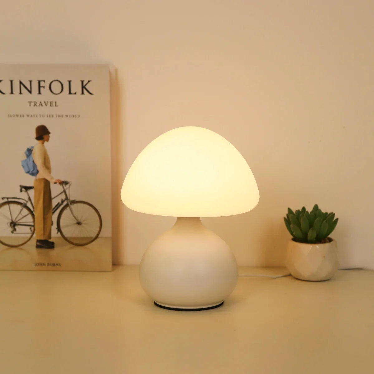 Lámpara Mushroom Moderna – Colección Iluminación de Mesa