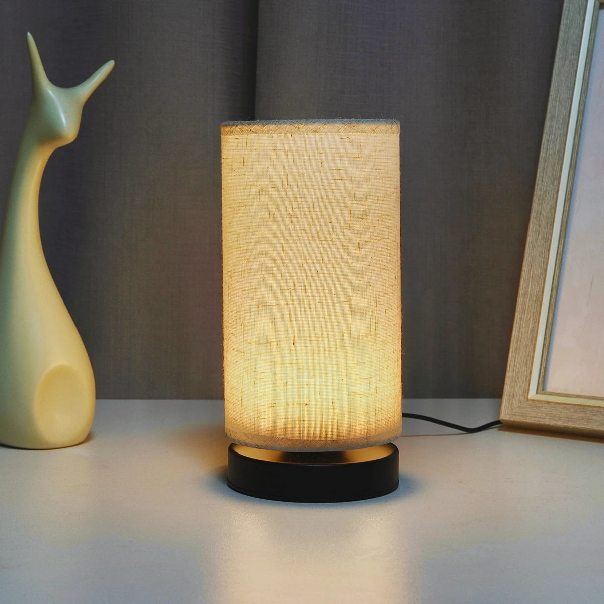 Lámpara de Mesa Nórdica de Tela - Colección iluminacíon de mesa