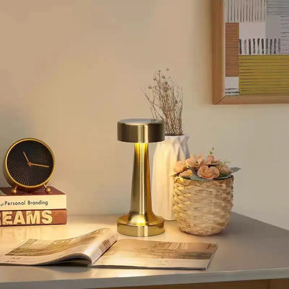 Lámpara Retro LED Dorada – Luz Ambiental Regulable para Dormitorio y Restaurante